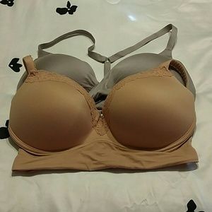 Victoria Secret padded no wire 36DD bras